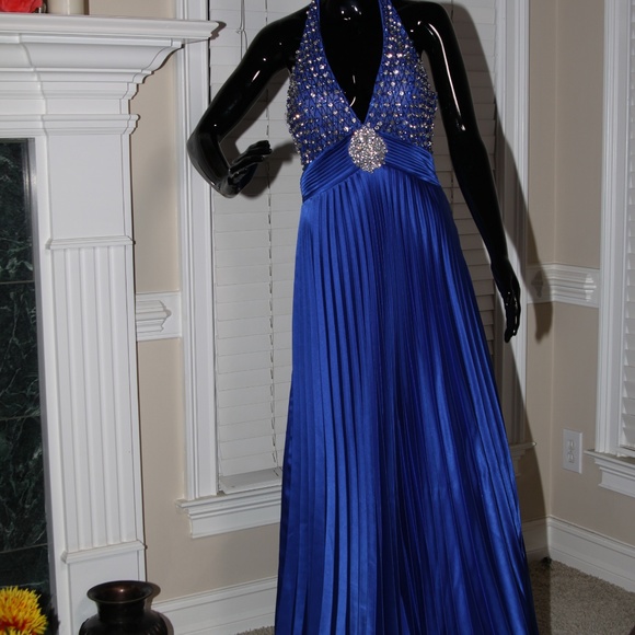 Formal/Prom Gown Size 6 NWT - Picture 4 of 7